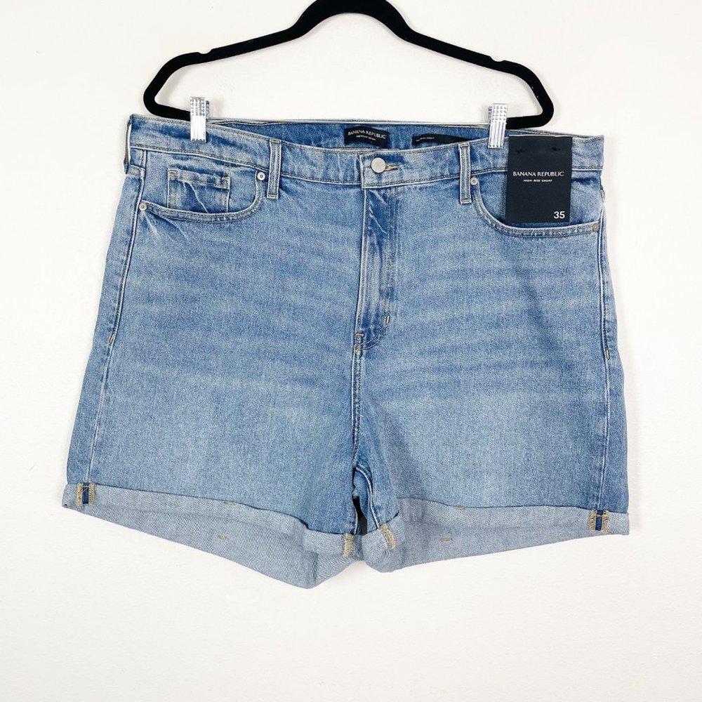 NWT Banana Republic Woman's' Sz 35 High Rise Light Wash Rolled Hem‎ Denim Shorts